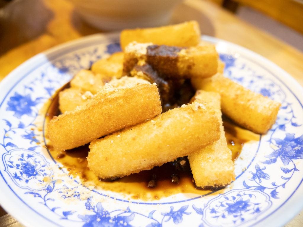 sweet fried sticky rice in chengdu